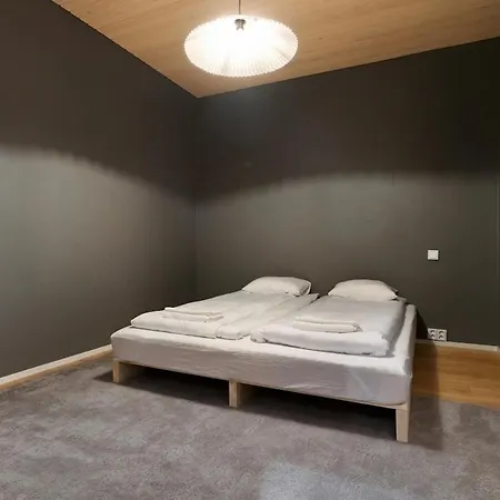 וילה Arctic Modern In With Jacuzzi רובניימי