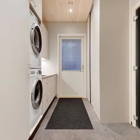 Arctic Modern In With Jacuzzi