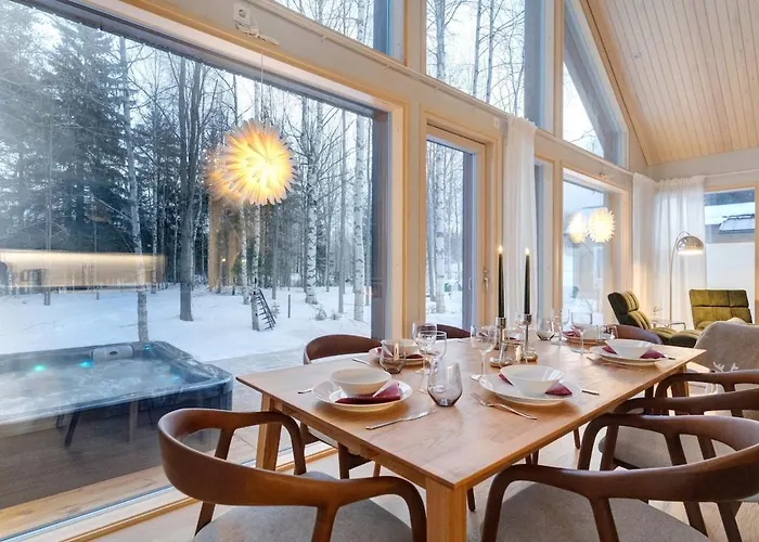 Arctic Modern In With Jacuzzi רובניימי