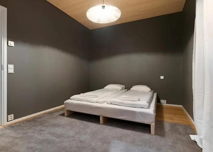 וילה Arctic Modern In With Jacuzzi רובניימי