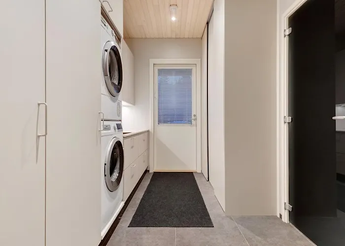 Arctic Modern In With Jacuzzi